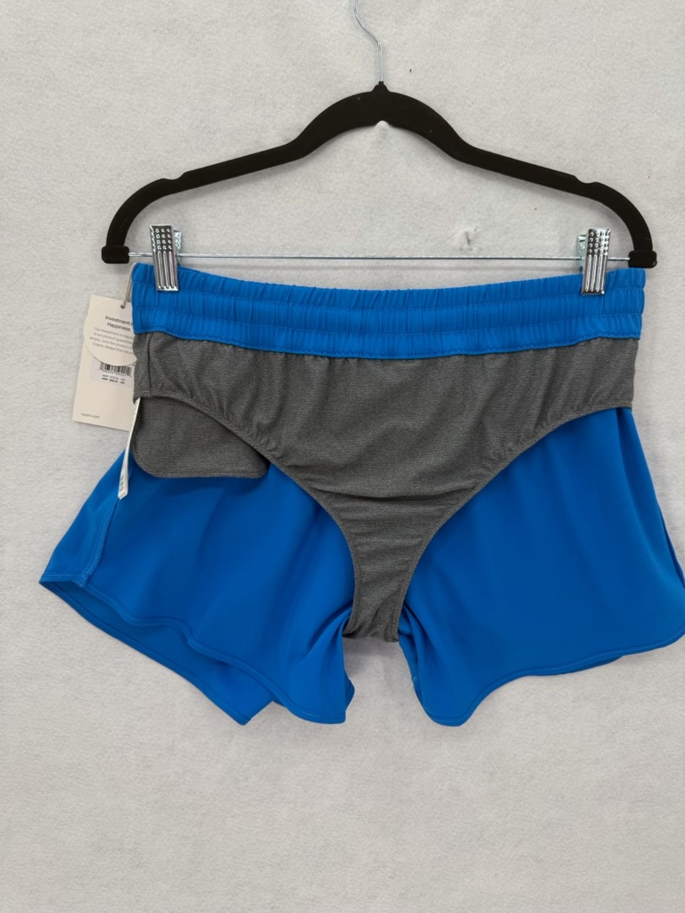 NWT Vuori Women’s Clementine 2.0 Short 4” Regatta Blue Size Medium VW3163 - Picture 9 of 13